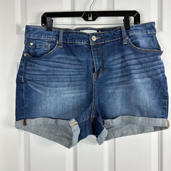 Torrid Women Size 20 Shorts Stretch Rolled Hem Denim Blue Jean Cotton Spandex H4 - Picture 3 of 12